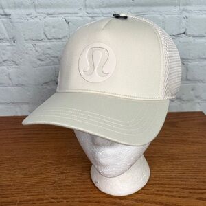 Lululemon Trucker Hat New W/O tags size S/M